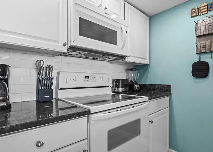 Sugar 120 Captain's Cove Apartment